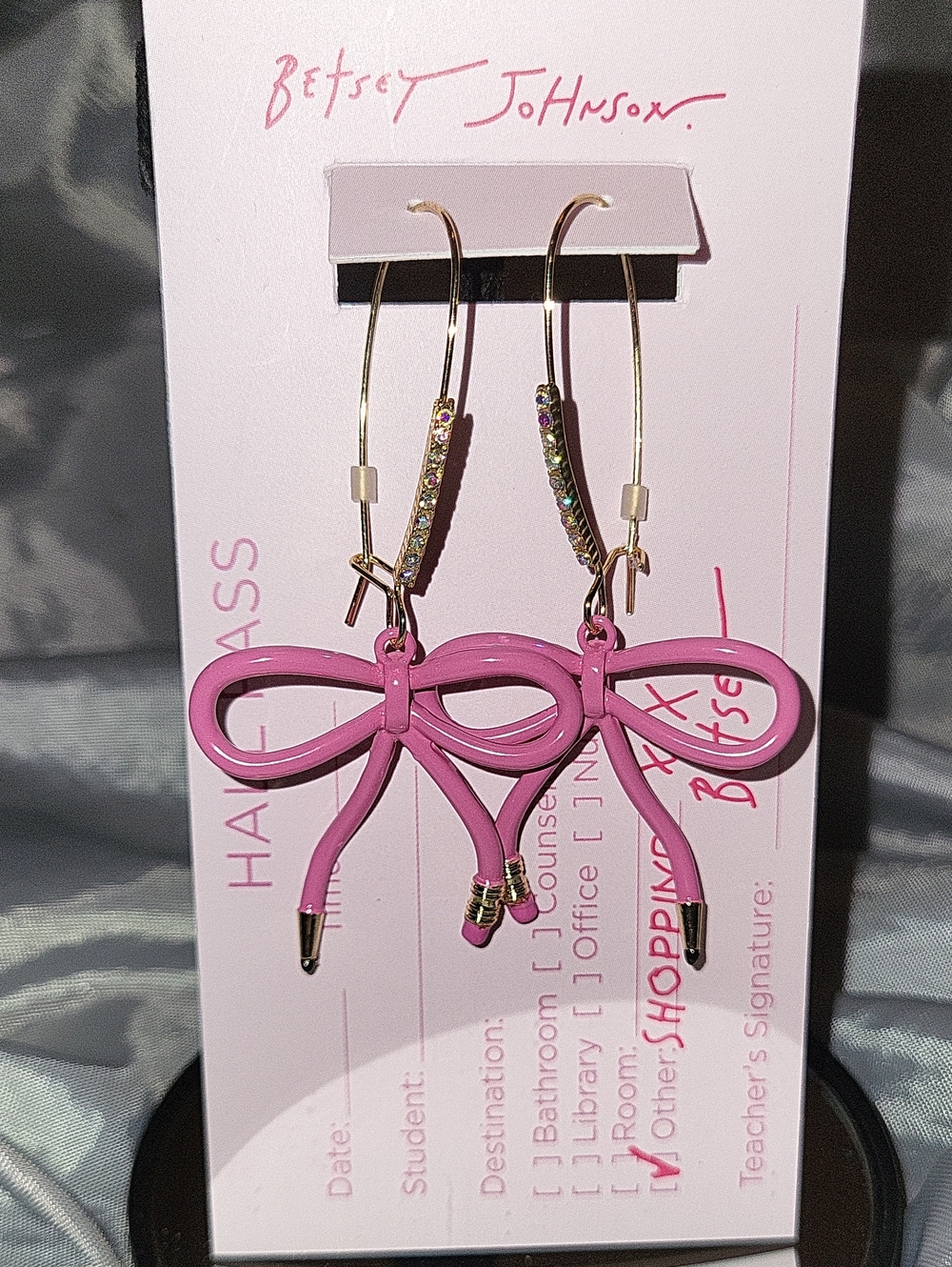 Betsey Johnson Pink Bow Dangle Earrings Te